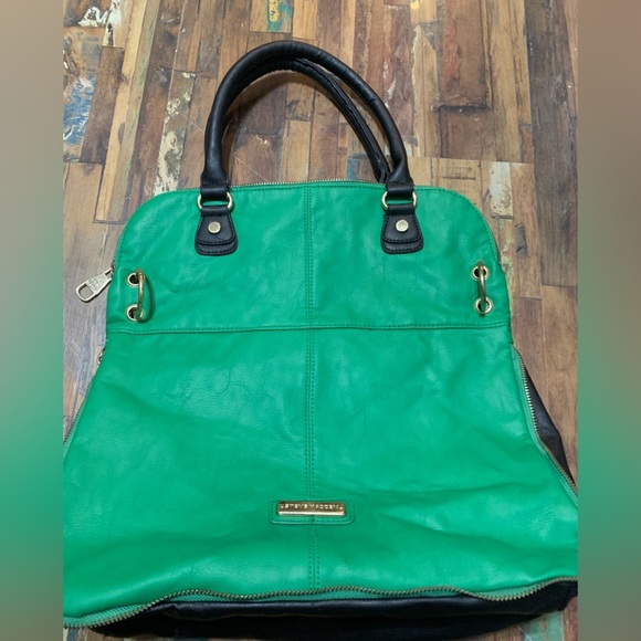 Steve Madden Bags Steve Madden Purse Greenblack Very Bighas Minor